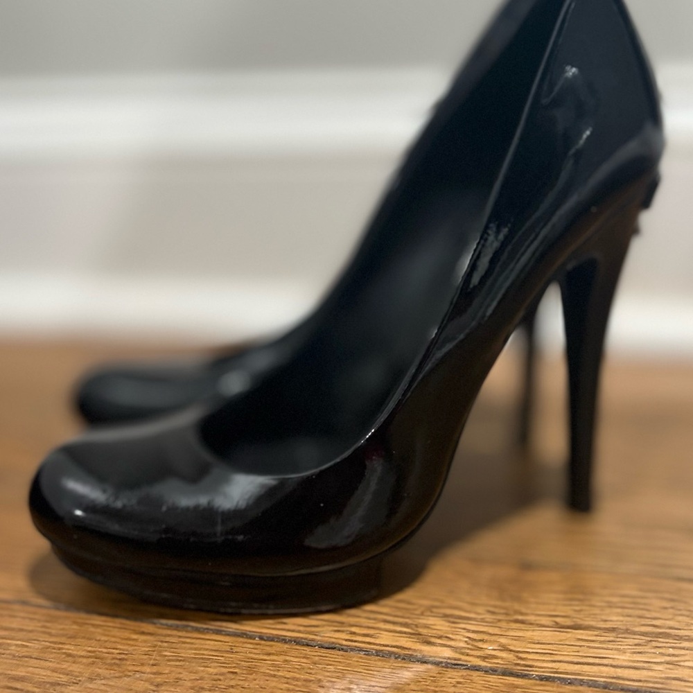 Gently used TORY BURCH platform heels. - Picture 3 of 4